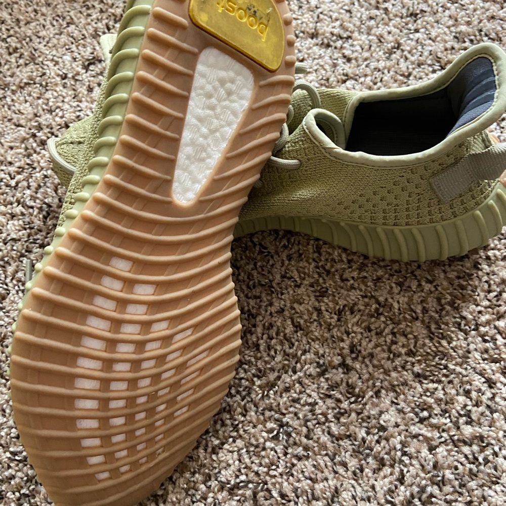 Yeezy boost 10.5 men